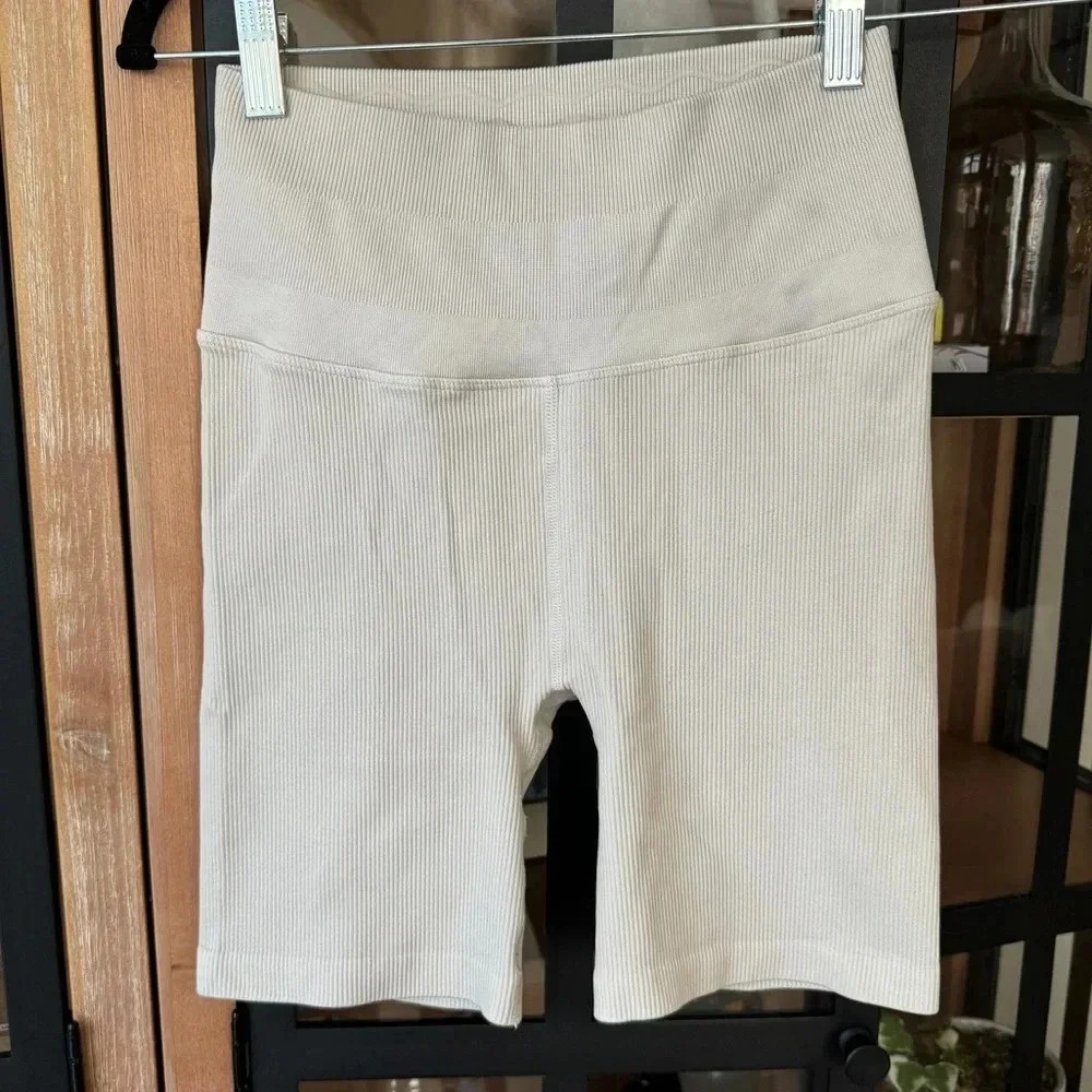 Spiritual Gangster Love Sculpt Biker Shorts beige bone ribbed workout active